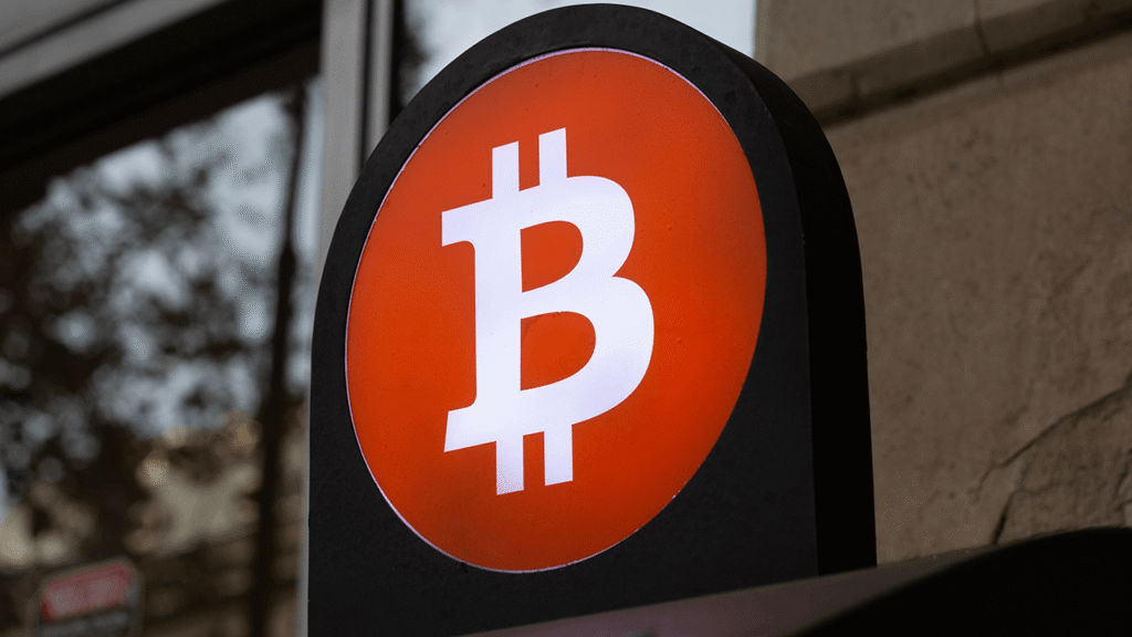 Bitcoin Price Watch: Can BTC Break the Resistance Ceiling or Will Bears Push Back?