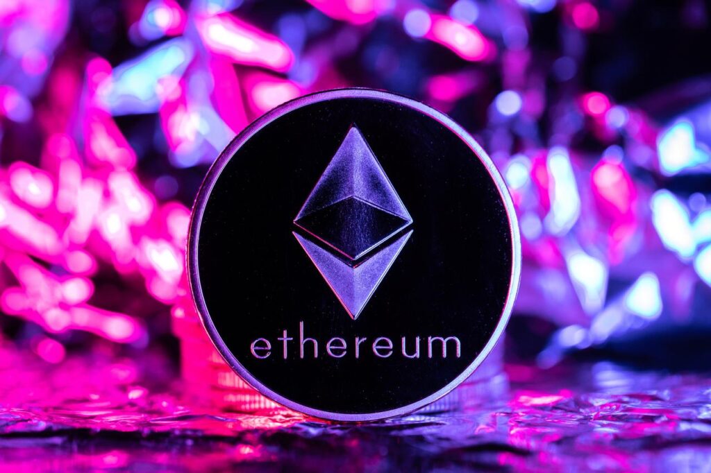 US Ethereum ETFs Surpass Weekly Record With $787M Outflow — Details