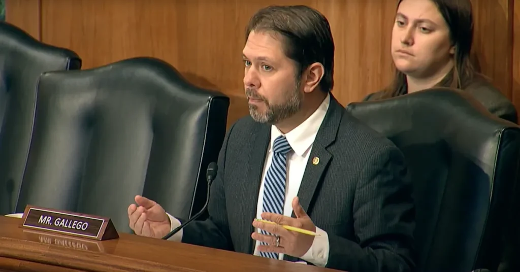 Why The Democrats’ Latest Framework For Crypto Market Structure Could Hurt Financial Privacy